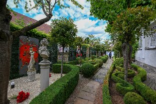 HG_ 167 Harald Glööckler feierte im Chateau Pompöös seine Geburtstagsfeier am 30.5.2022 in Kirchheim an der Weinstraße. Impressionen Anwesen 