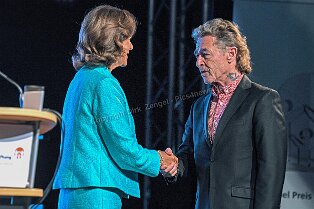 KKP_ 165 Königin Silvia von Schweden erhält den 20. Karl Kübel Preis verliehen. Laudator Peter Maffay. Bensheim / 06092019