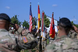 CoC_ 166 56th Artillery Command Change of Command Ceremony. Führungswechesle von Major General Andrew C. Gainey zu Major General John L. Rafferty, Jr.. Zeremonie auf dem...
