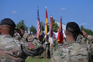 CoC_ 167 56th Artillery Command Change of Command Ceremony. Führungswechesle von Major General Andrew C. Gainey zu Major General John L. Rafferty, Jr.. Zeremonie auf dem...