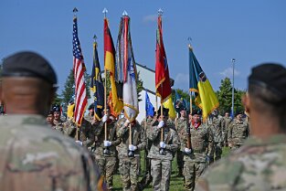 CoC_ 169 56th Artillery Command Change of Command Ceremony. Führungswechesle von Major General Andrew C. Gainey zu Major General John L. Rafferty, Jr.. Zeremonie auf dem...