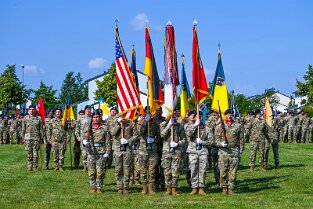CoC_ 178 56th Artillery Command Change of Command Ceremony. Führungswechesle von Major General Andrew C. Gainey zu Major General John L. Rafferty, Jr.. Zeremonie auf dem...