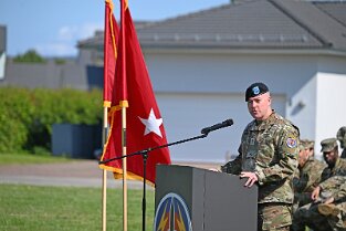 CoC_ 181 56th Artillery Command Change of Command Ceremony. Führungswechesle von Major General Andrew C. Gainey zu Major General John L. Rafferty, Jr.. Zeremonie auf dem...