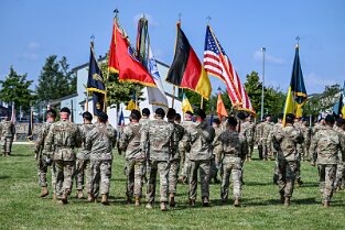 CoC_ 182 56th Artillery Command Change of Command Ceremony. Führungswechesle von Major General Andrew C. Gainey zu Major General John L. Rafferty, Jr.. Zeremonie auf dem...