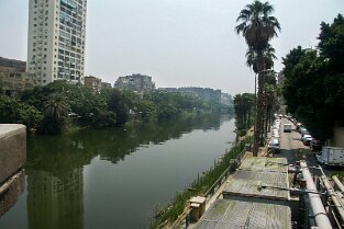 Nil in Kairo mit Wohnhäuser Nil in Kairo mit Wohnhäuser