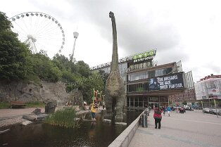 Erlebnismuseum Universeum Göteborg Erlebnismuseum Universeum Göteborg Tropenwald, Lebende Tiere, Dinosaurier, riesige Aquarien, Erlebniswelt und vieles mehr für alle Altersgruppen bietet dieses...