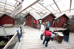Erlebnismuseum Universeum Göteborg Erlebnismuseum Universeum Göteborg Tropenwald, Lebende Tiere, Dinosaurier, riesige Aquarien, Erlebniswelt und vieles mehr für alle Altersgruppen bietet dieses...